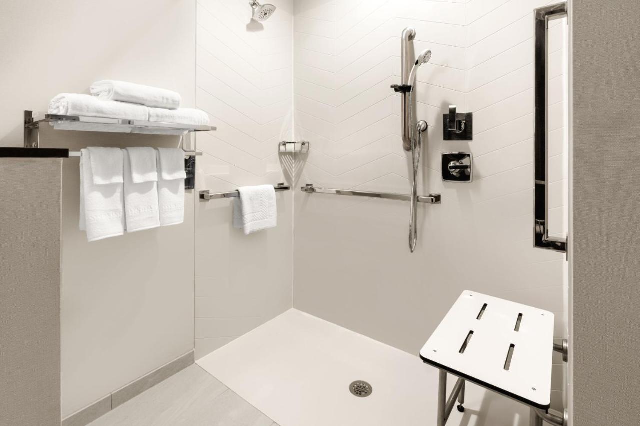 Fairfield By Marriott Inn & Suites Seattle Poulsbo Bagian luar foto